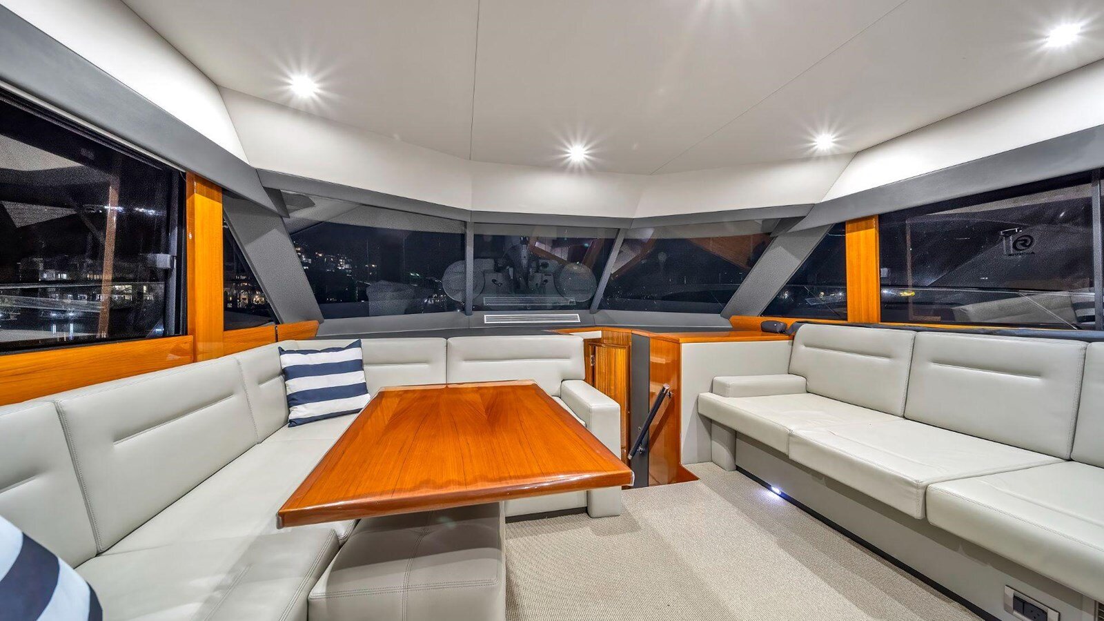 2016-maritimo-56-9-e3f827