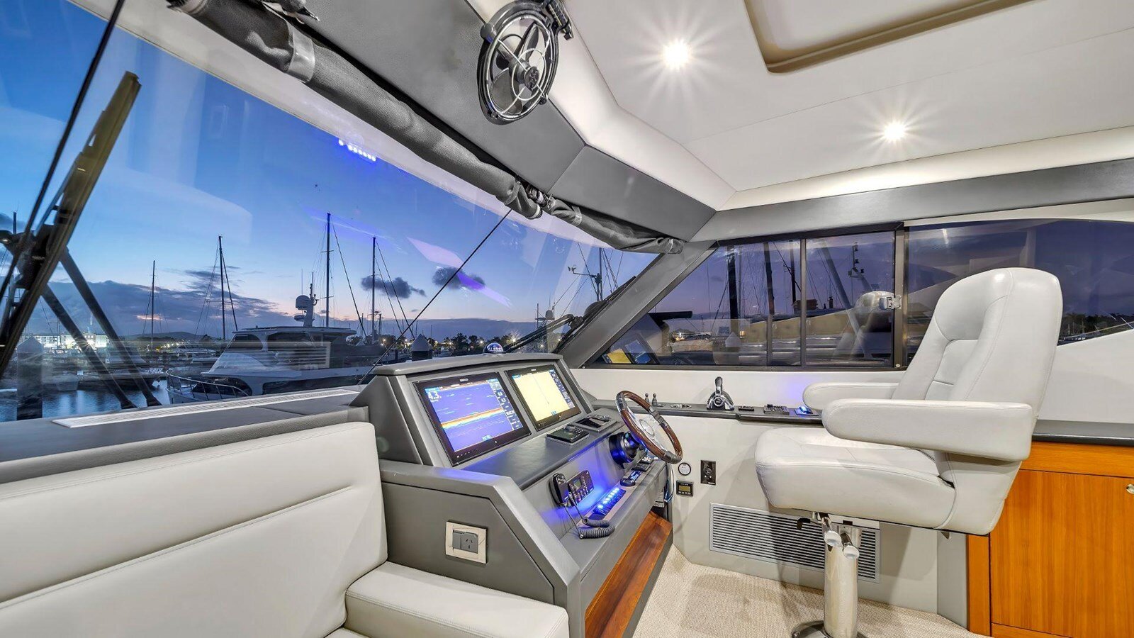 2016-maritimo-56-9-e3f827