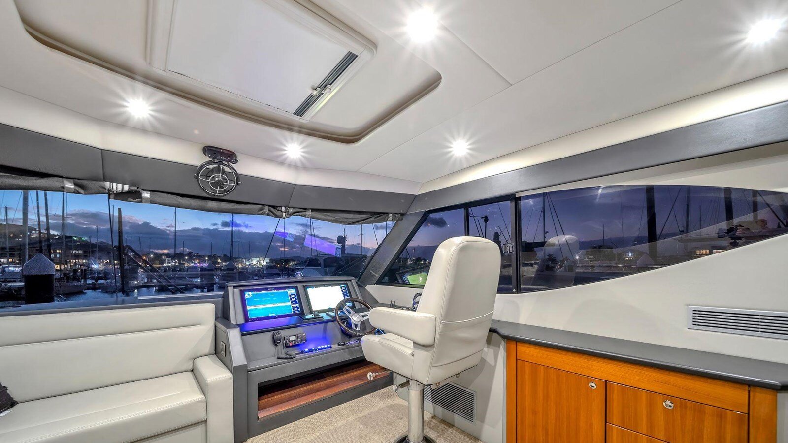 2016-maritimo-56-9-e3f827