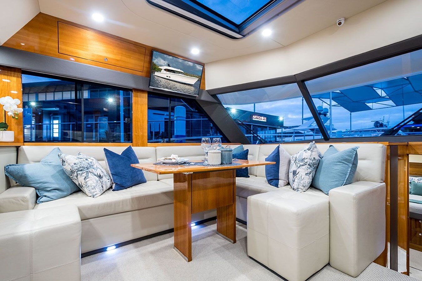 2016-maritimo-57-30b0c9