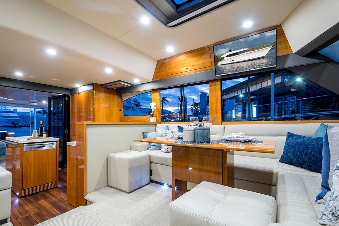 2016-maritimo-57-30b0c9