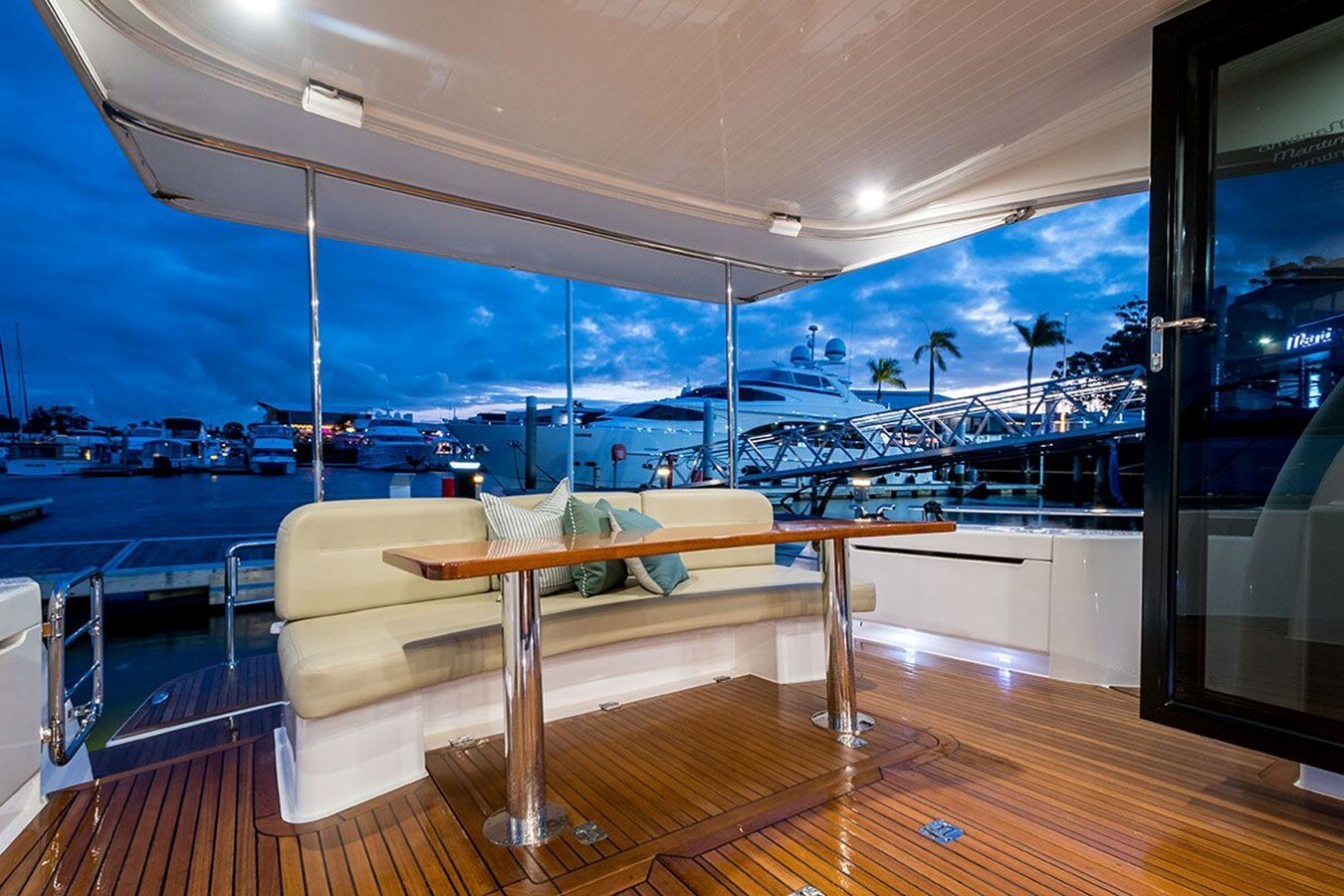 2016-maritimo-57-30b0c9