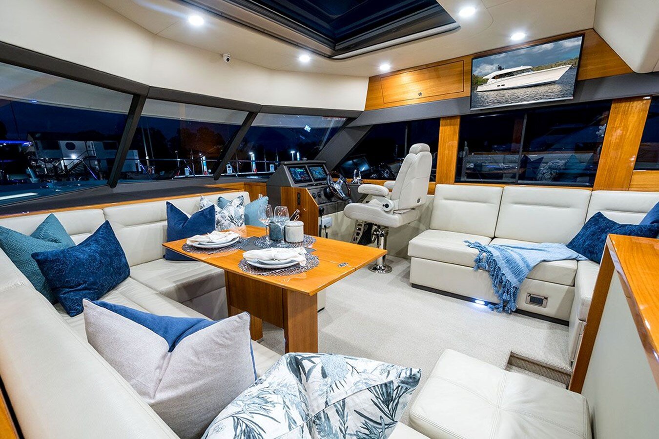 2016-maritimo-57-30b0c9