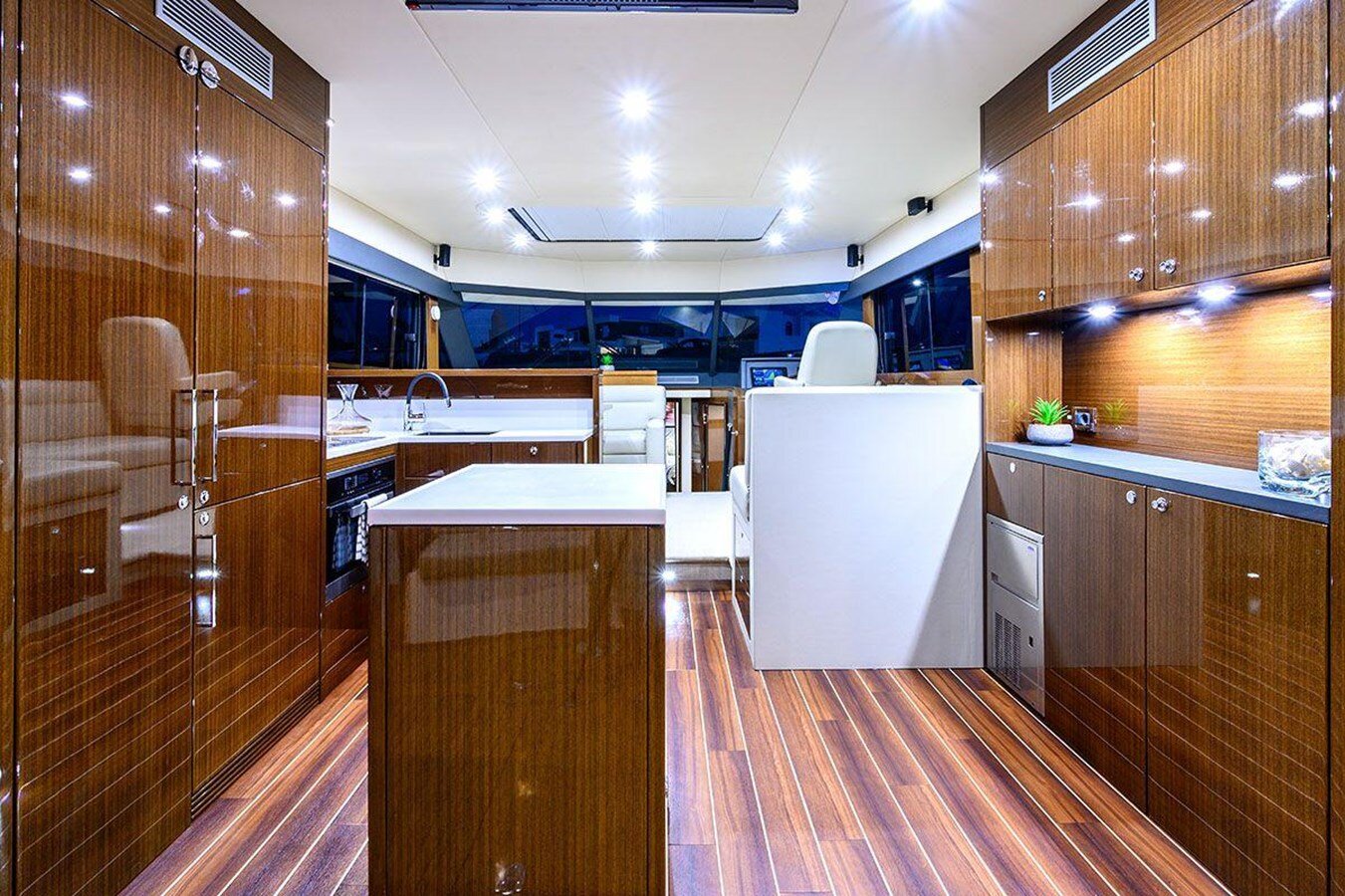 2016-maritimo-57-d01f5f