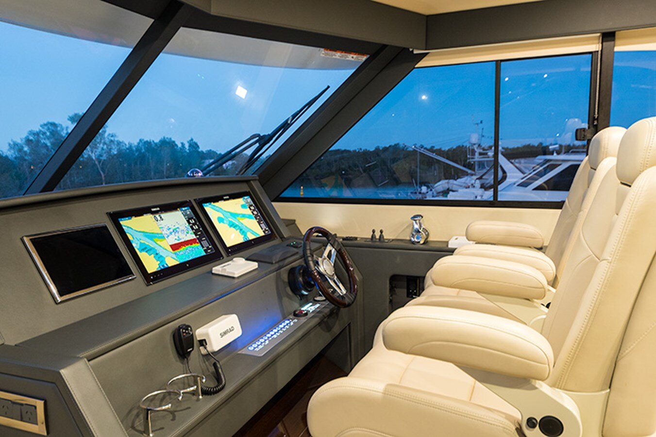 2016-maritimo-64-bd3876