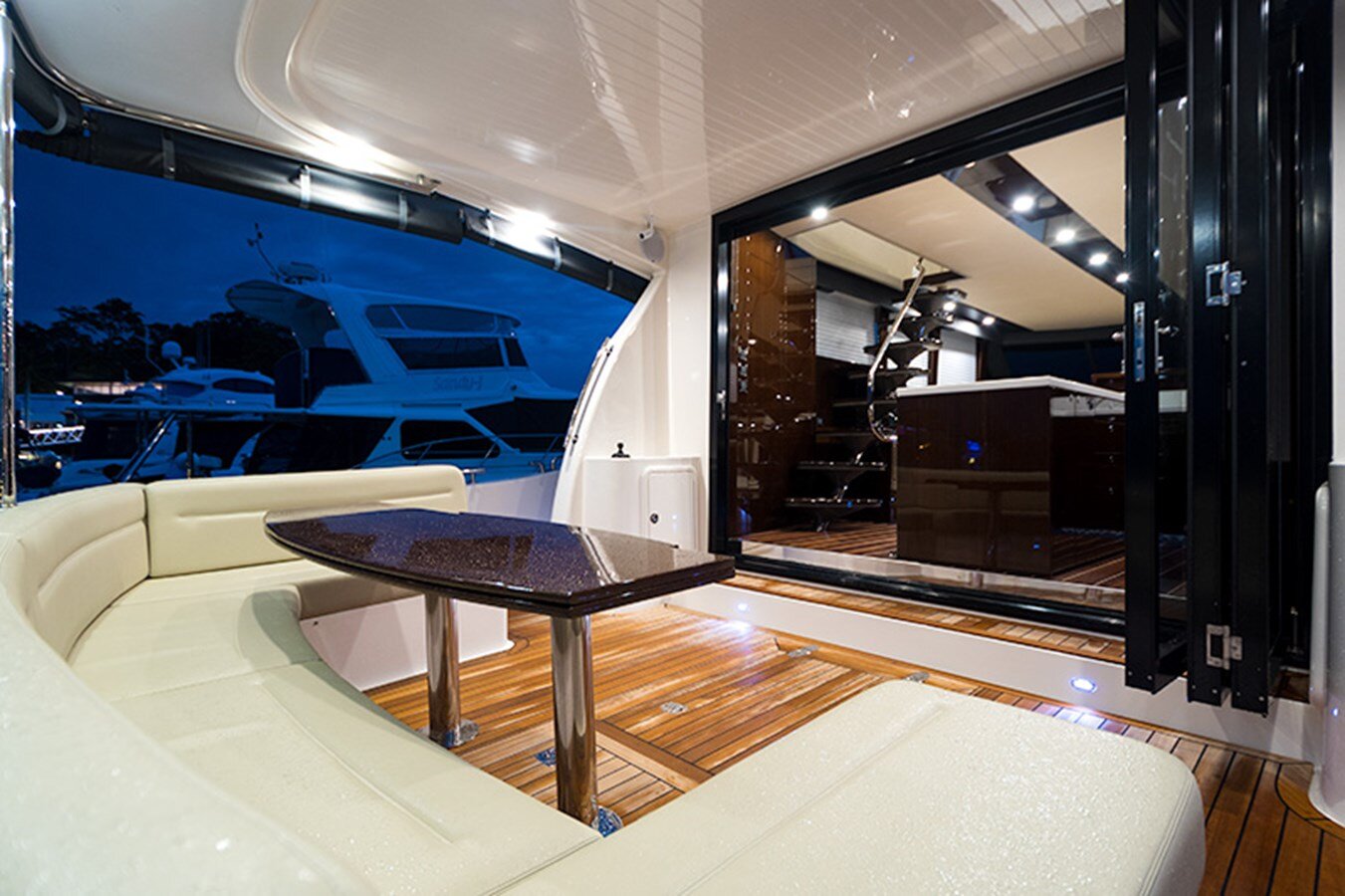 2016-maritimo-64-bd3876