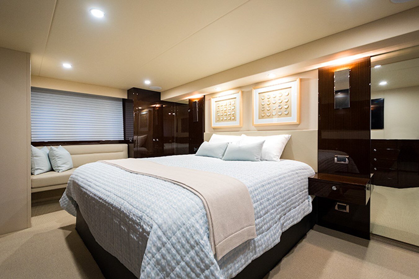 2016-maritimo-64-bd3876