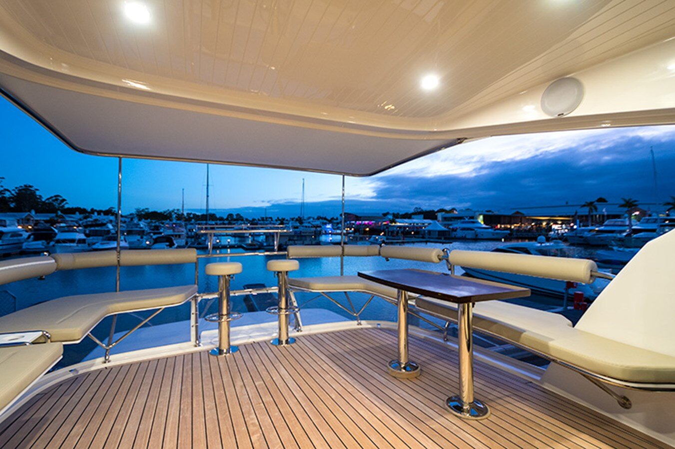 2016-maritimo-64-bd3876