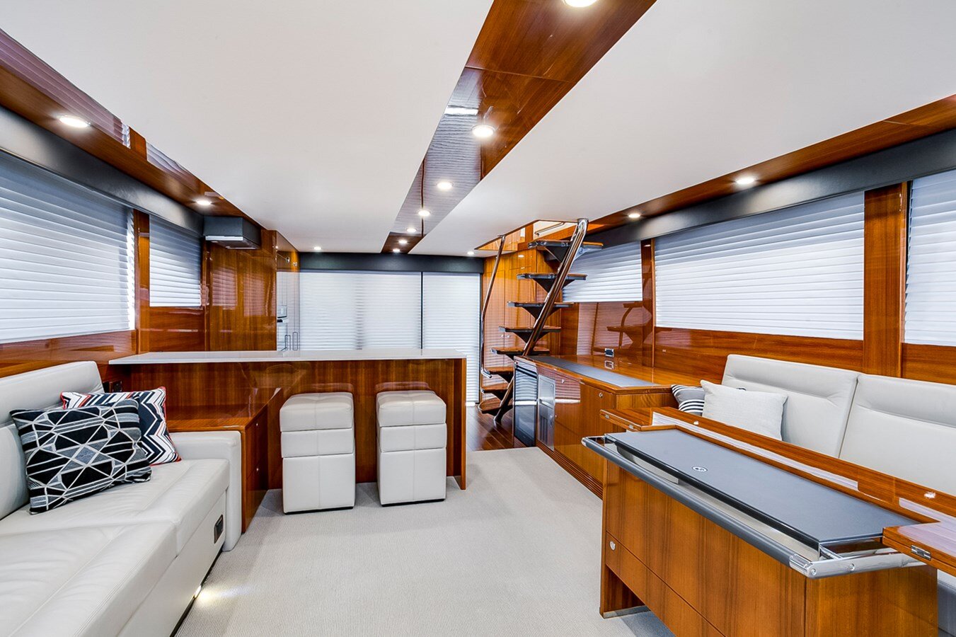 2016-maritimo-72-ebb671