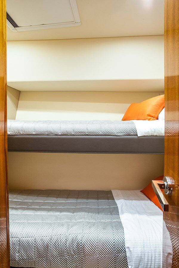 2016-maritimo-72-ebb671