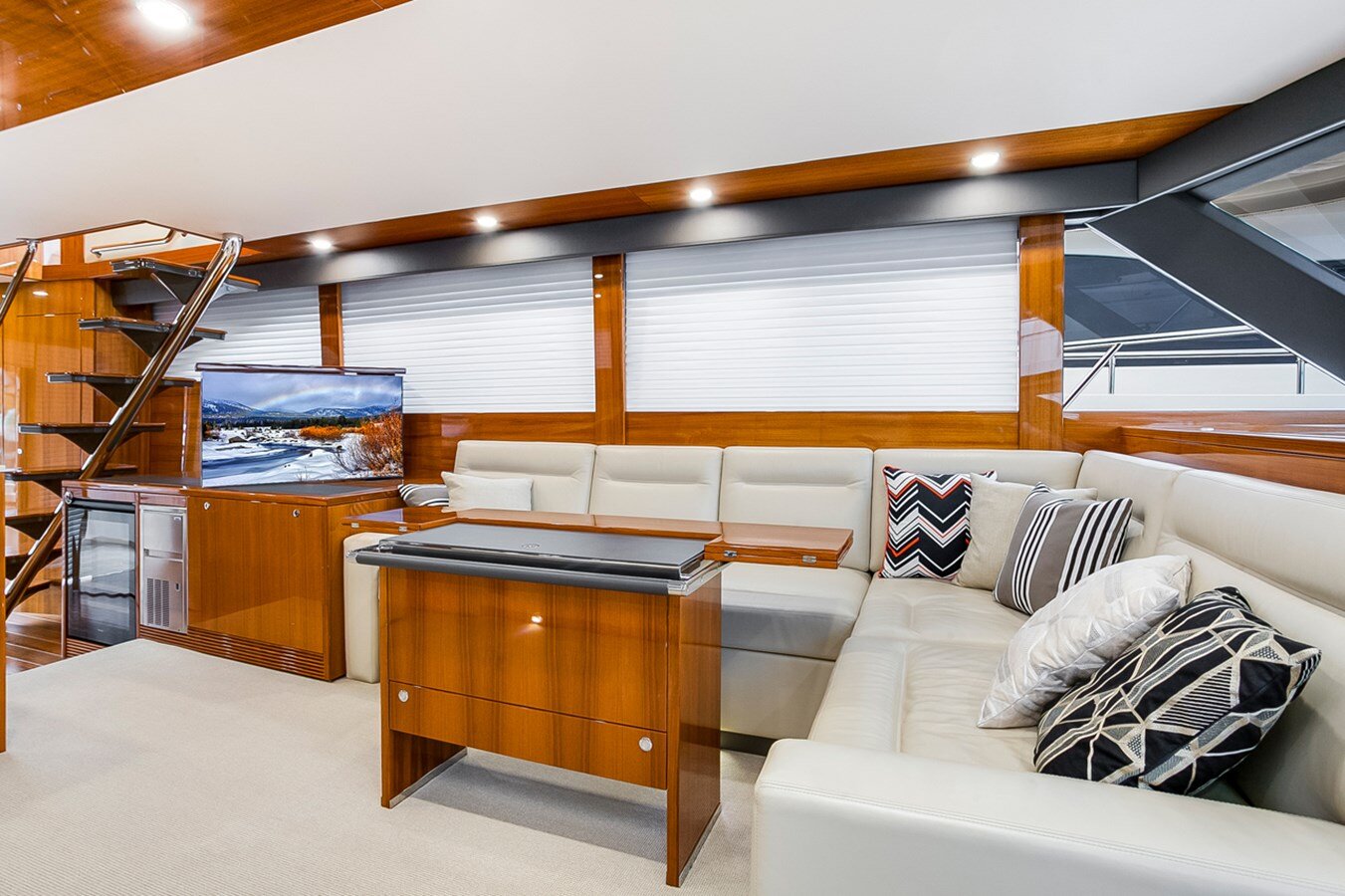 2016-maritimo-72-ebb671