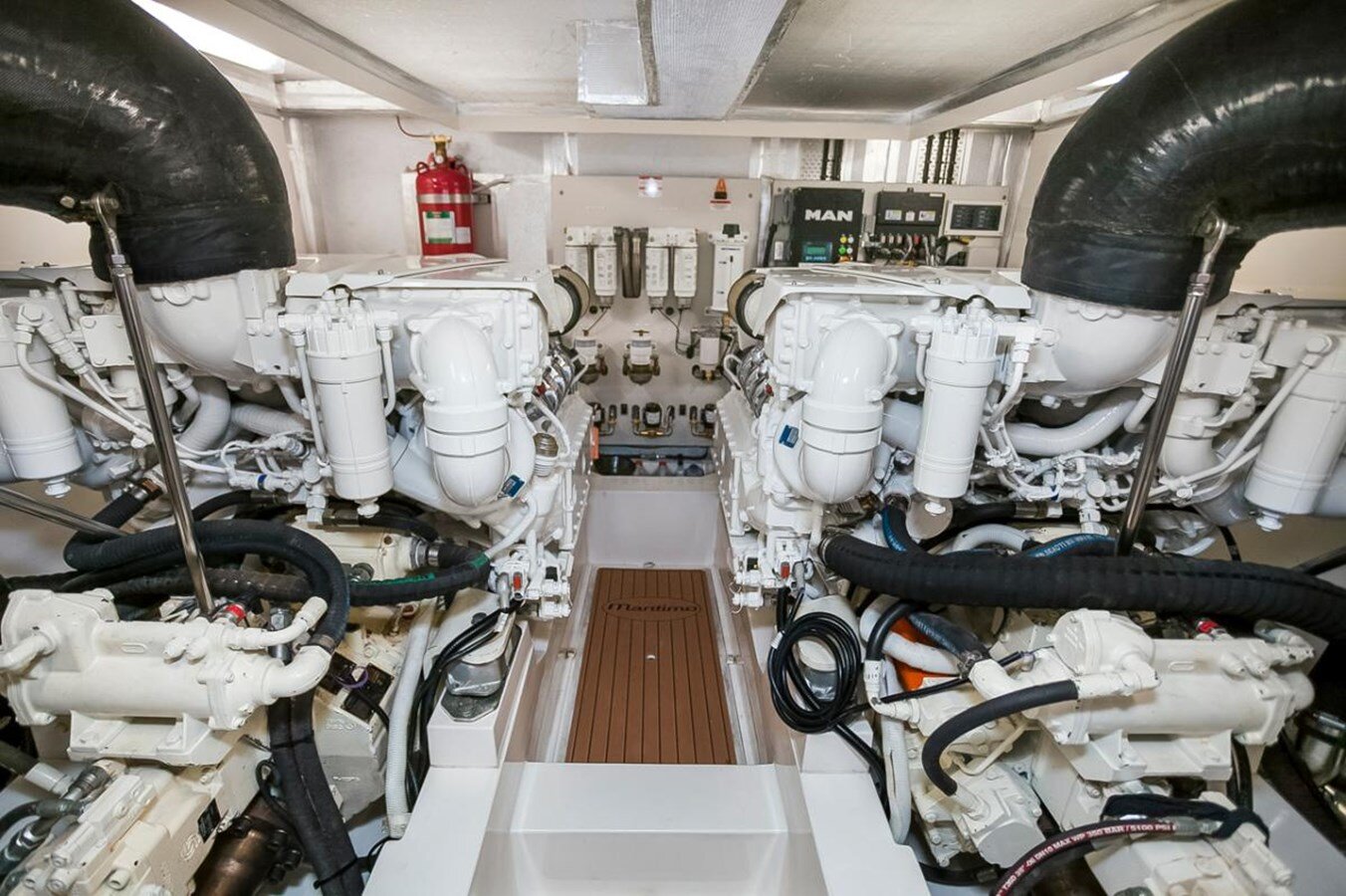 2016-maritimo-72-ebb671