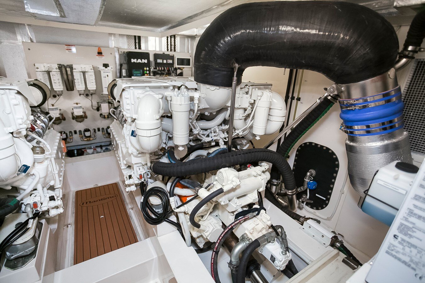 2016-maritimo-72-ebb671