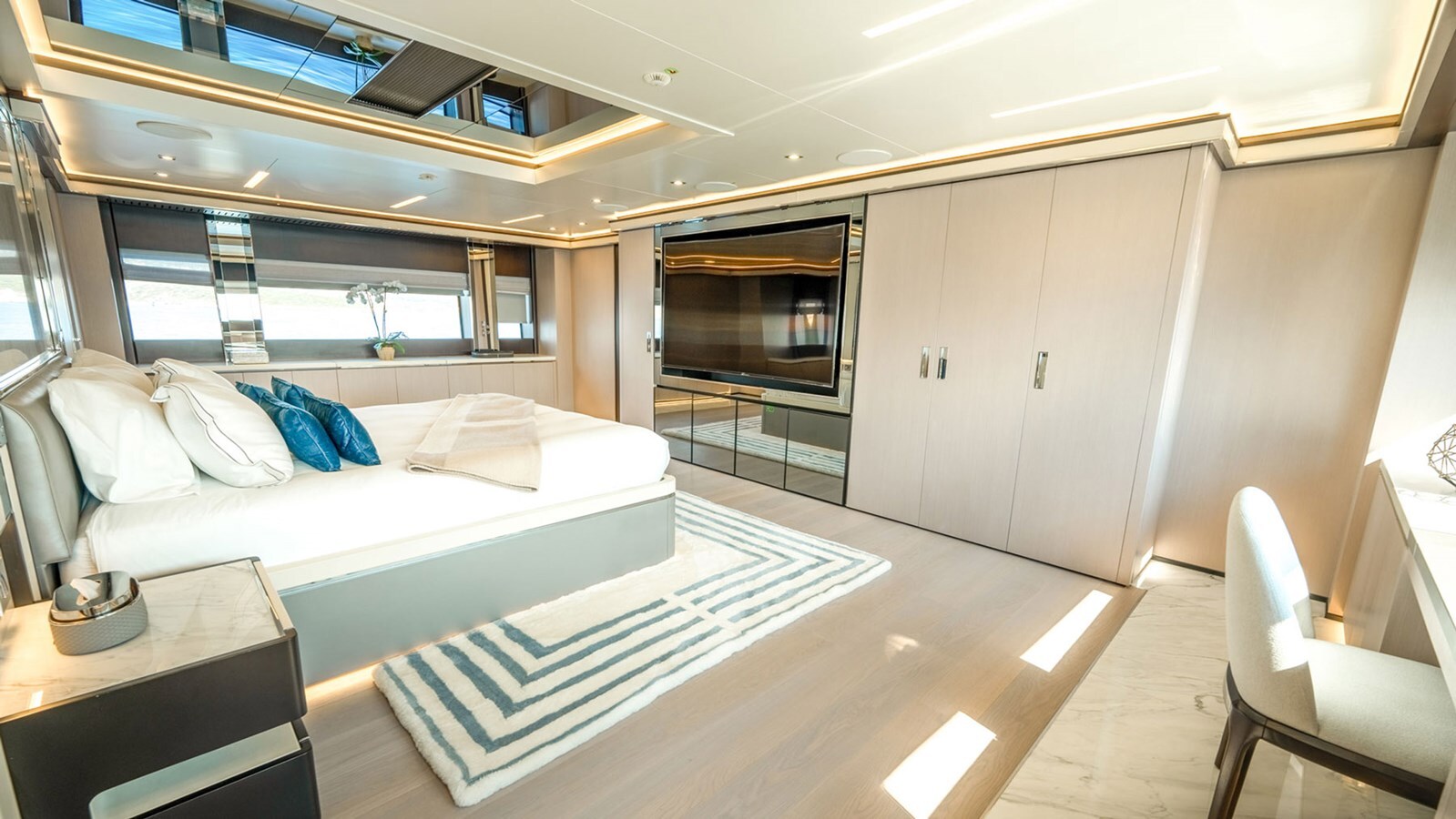 2016-mondomarine-165-c42e1b