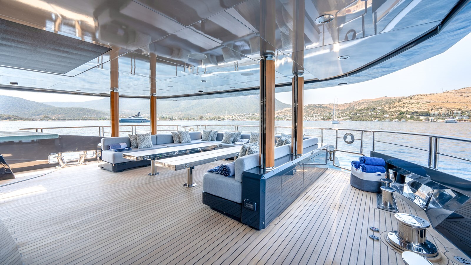 2016-mondomarine-165-c42e1b