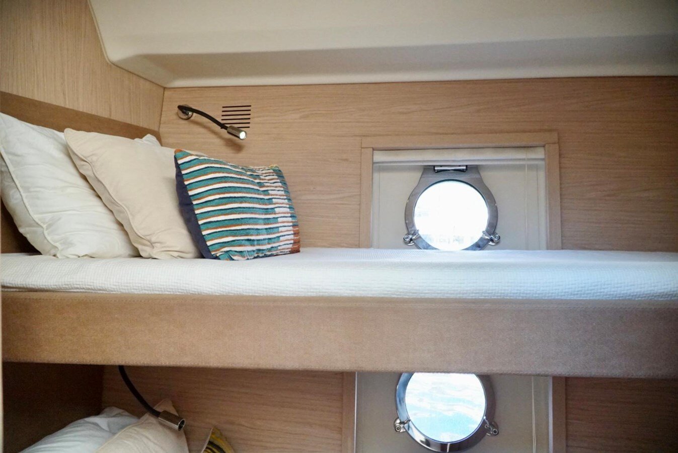 2016-monte-carlo-yachts-50-c0204a