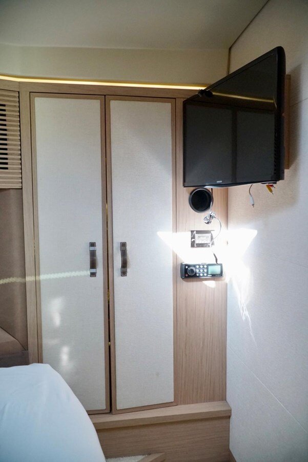 2016-monte-carlo-yachts-50-c0204a