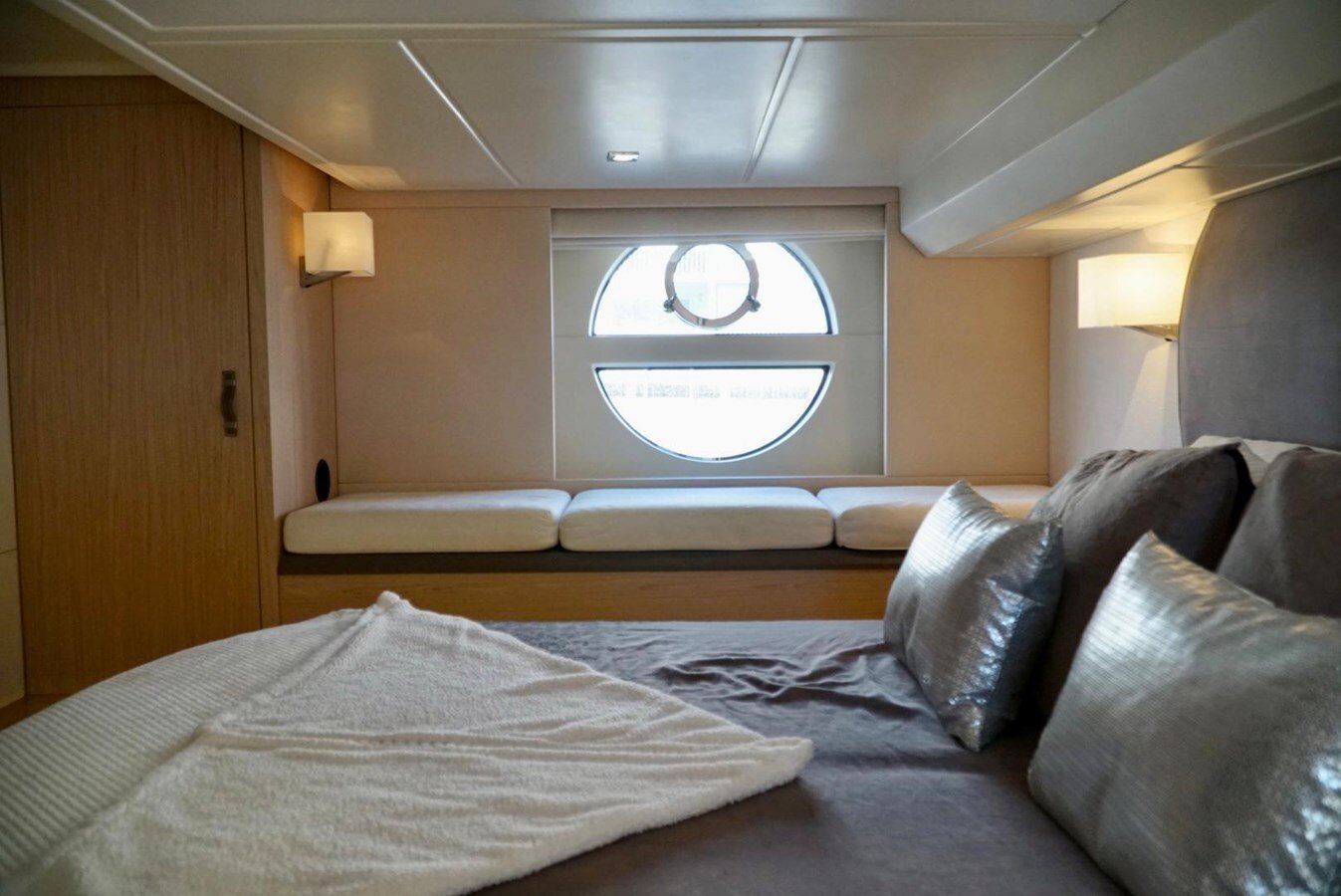 2016-monte-carlo-yachts-50-c0204a