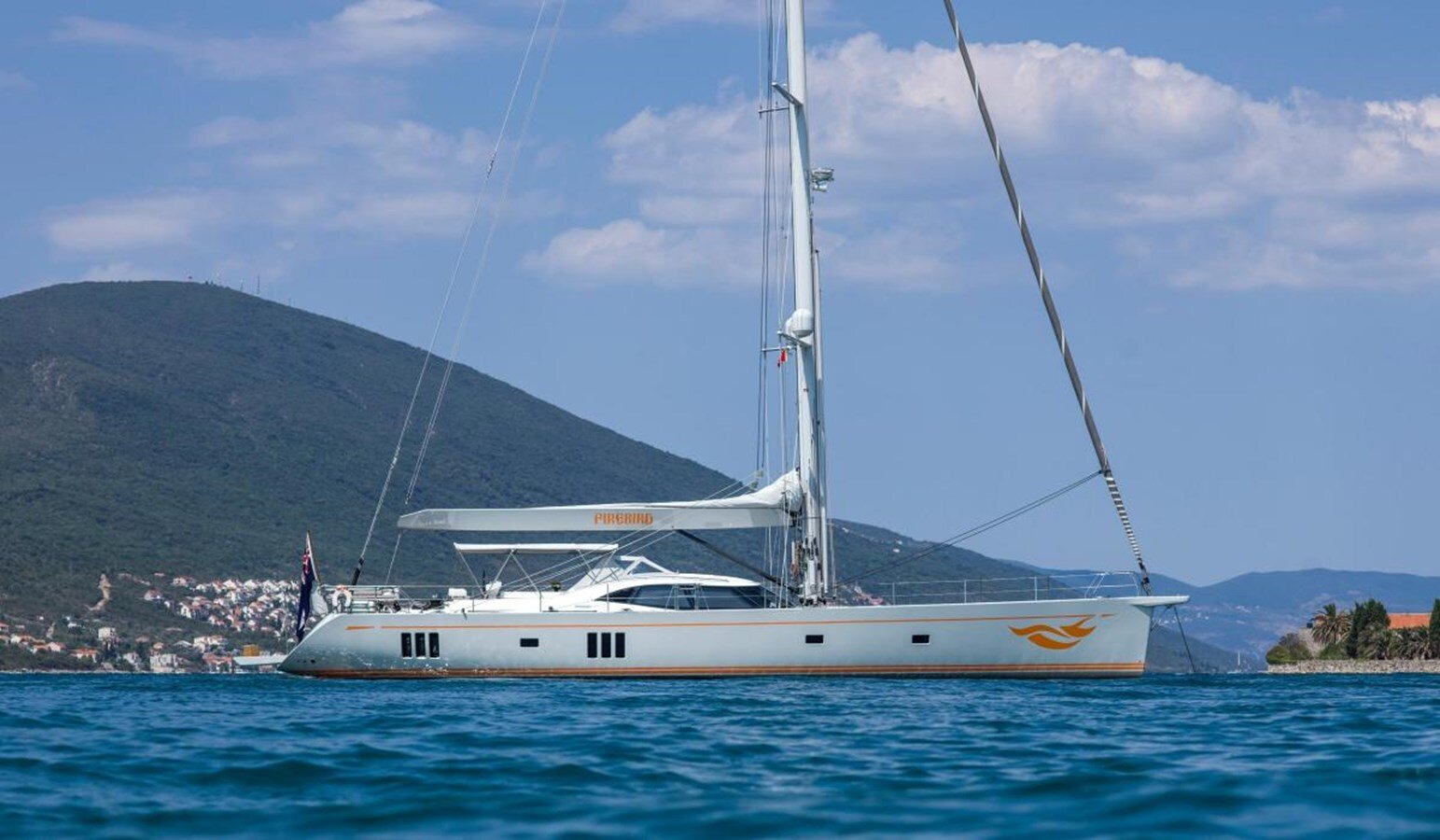 2016-oyster-yachts-88-11-d1db73