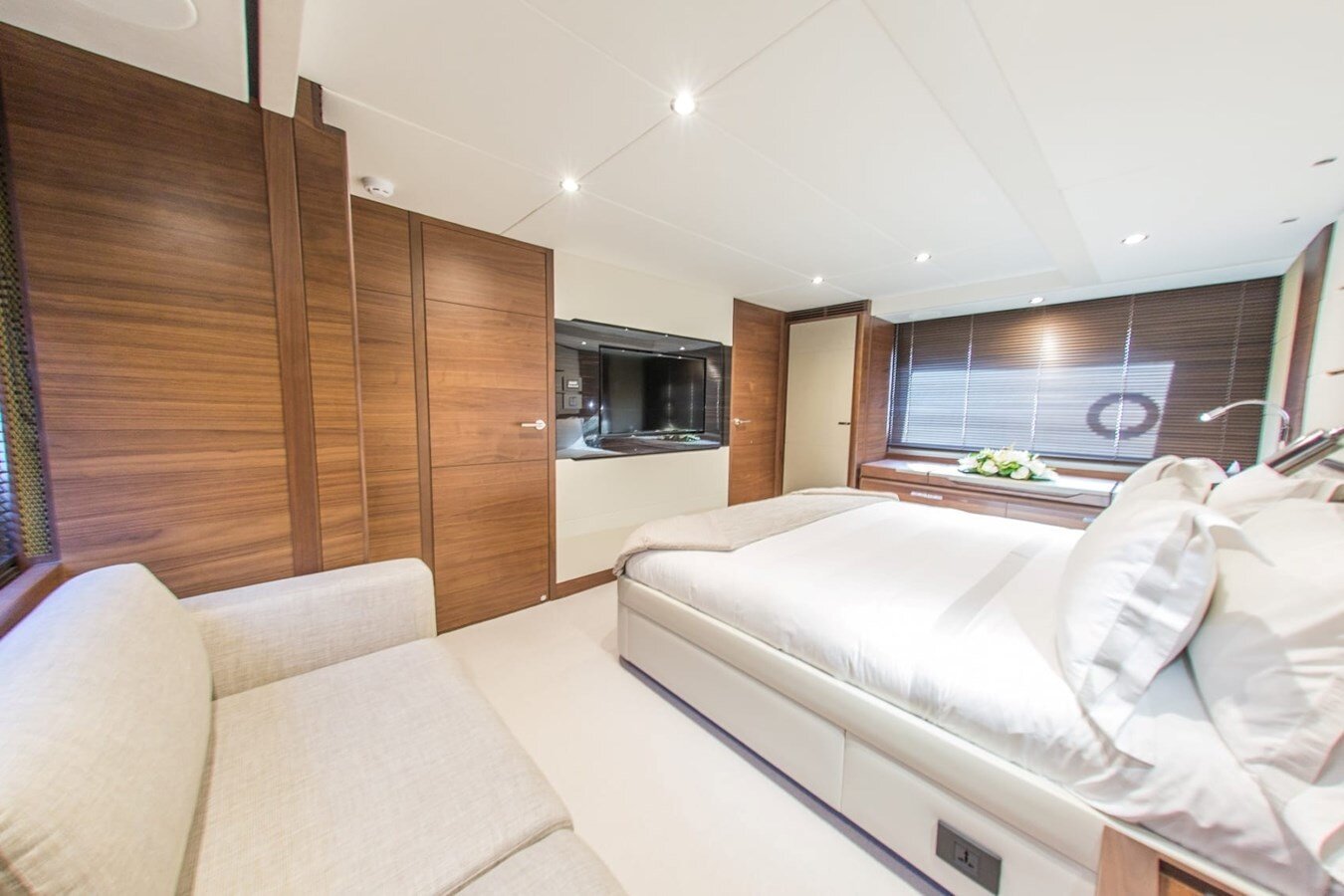 2016-princess-yachts-69-9-54e0ca