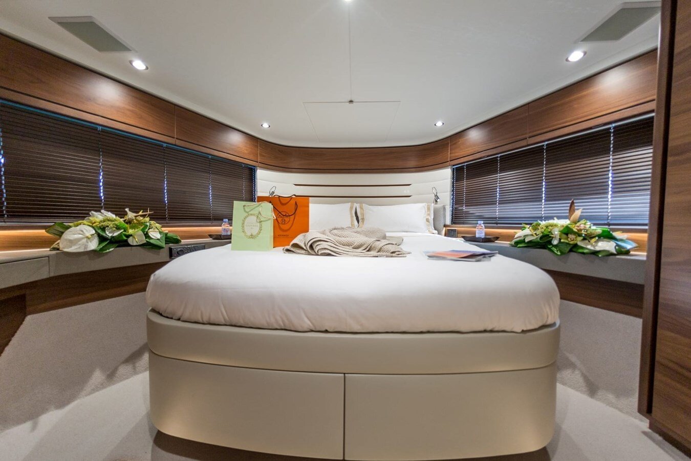 2016 PRINCESS YACHTS 69' 9