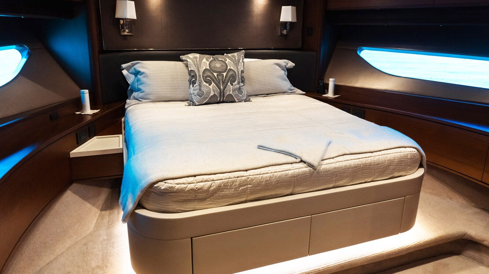 2016-princess-yachts-88-76516d