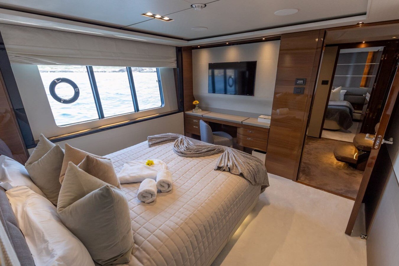 2016 PRINCESS YACHTS 99' 11