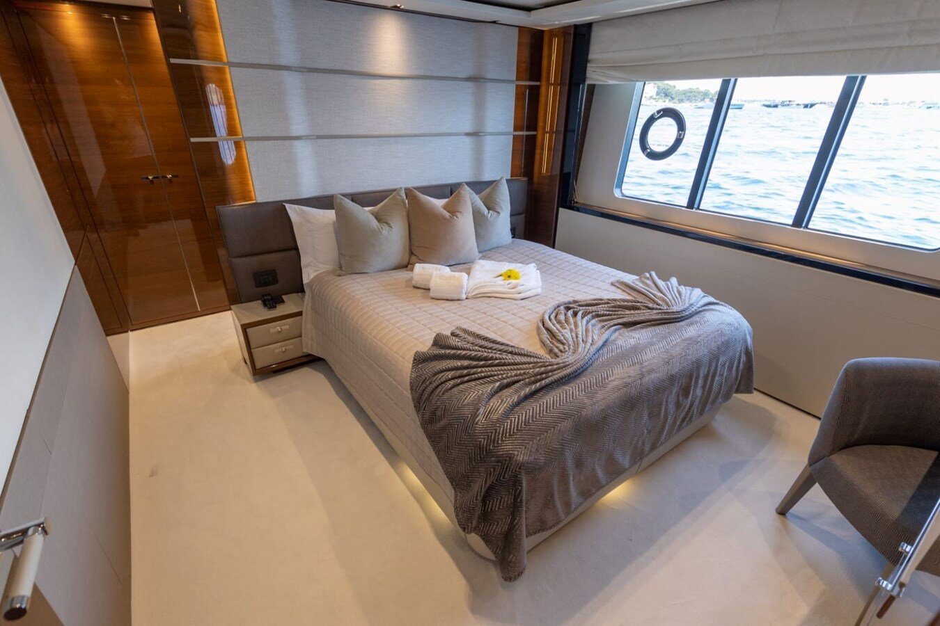 2016 PRINCESS YACHTS 99' 11