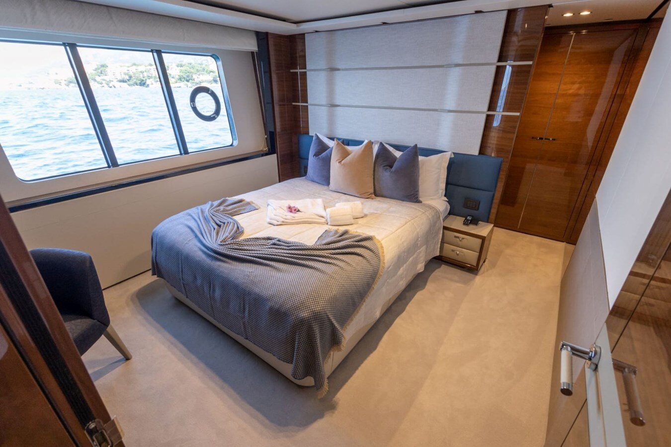 2016 PRINCESS YACHTS 99' 11