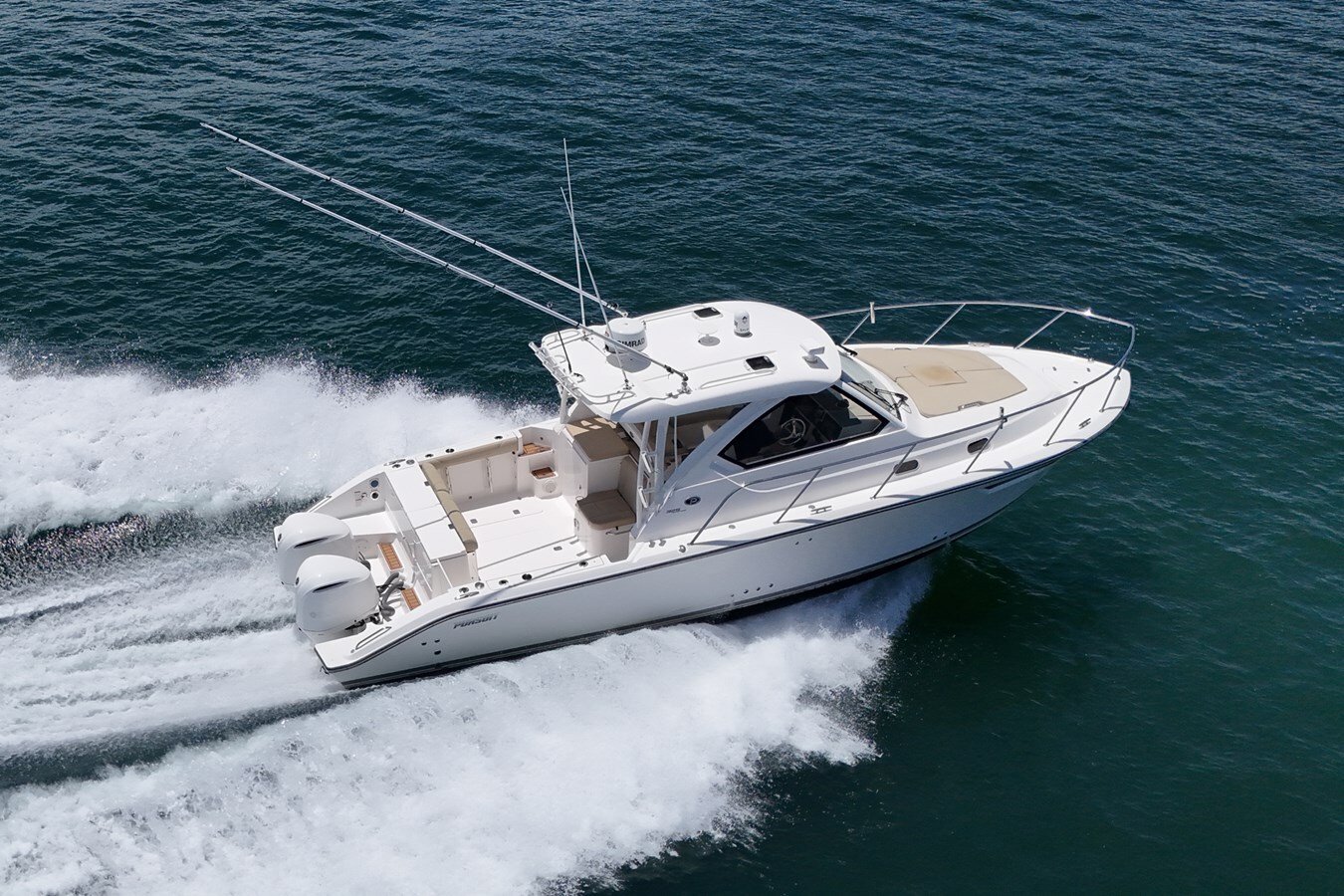2016-pursuit-boats-32-b95653