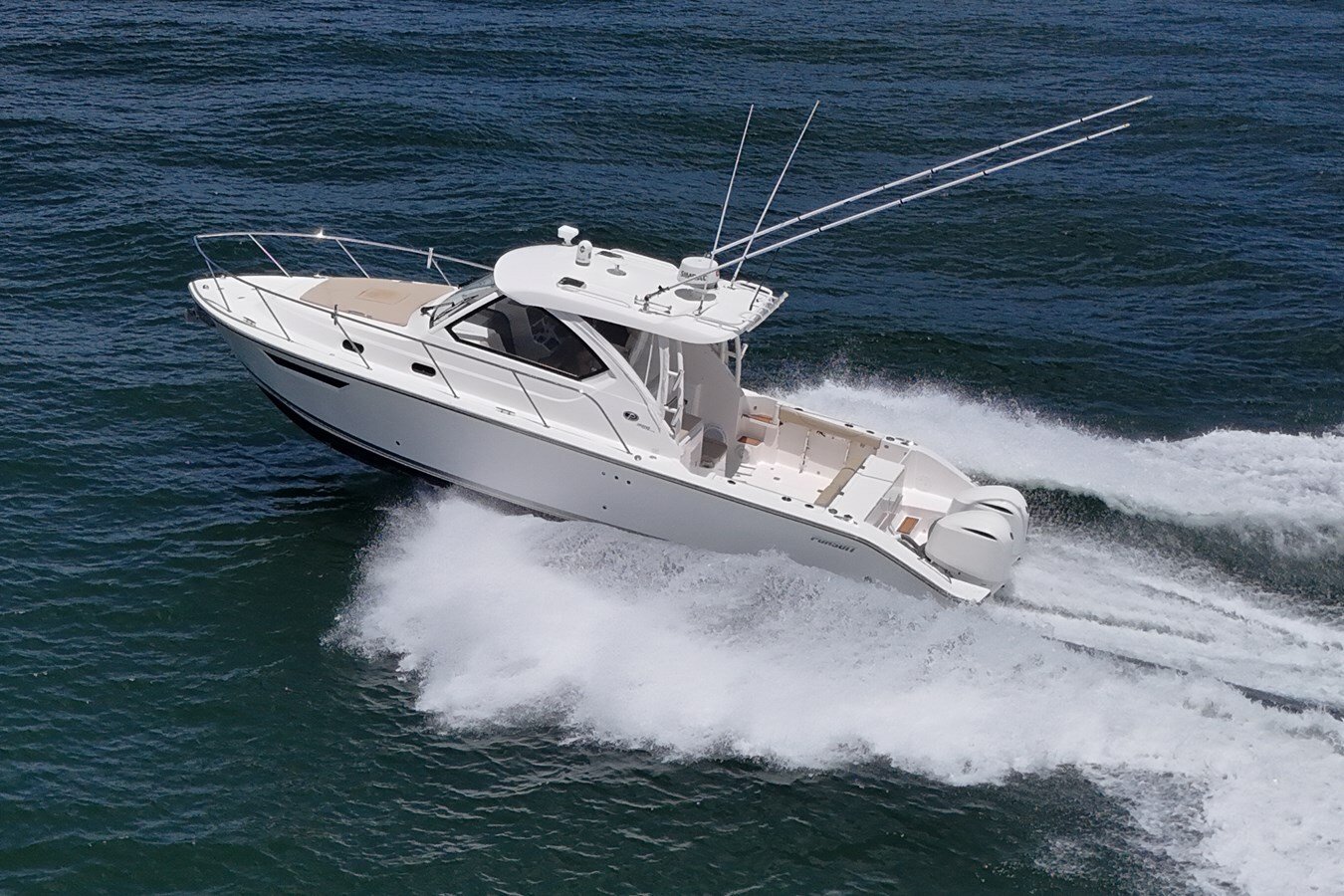 2016-pursuit-boats-32-b95653