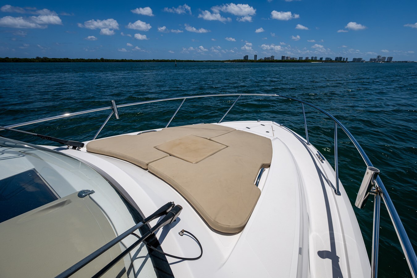 2016-pursuit-boats-32-b95653