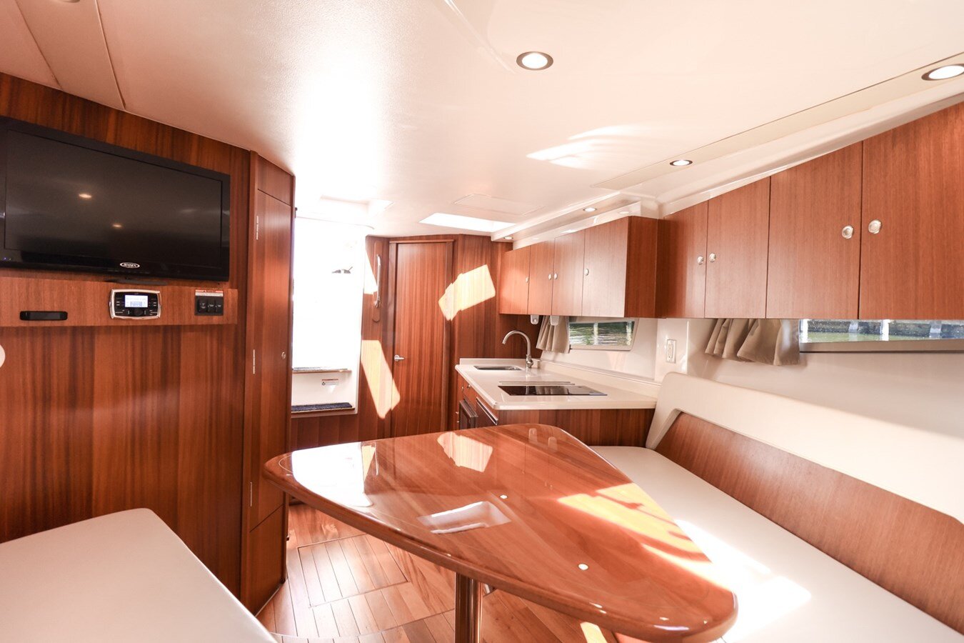 2016-pursuit-boats-41-2-3d9e9c