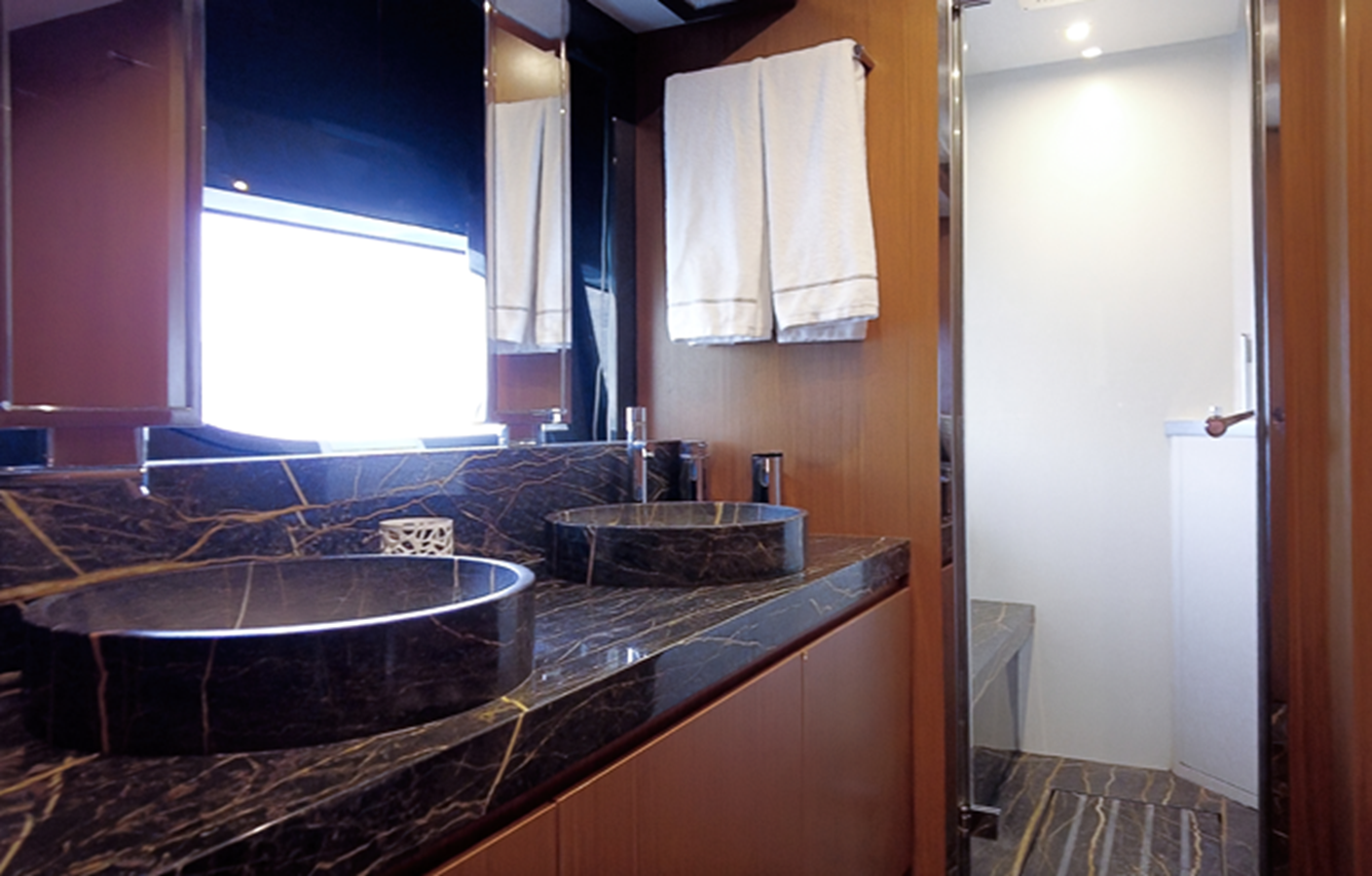 2016-riva-77-6-ffe4ee