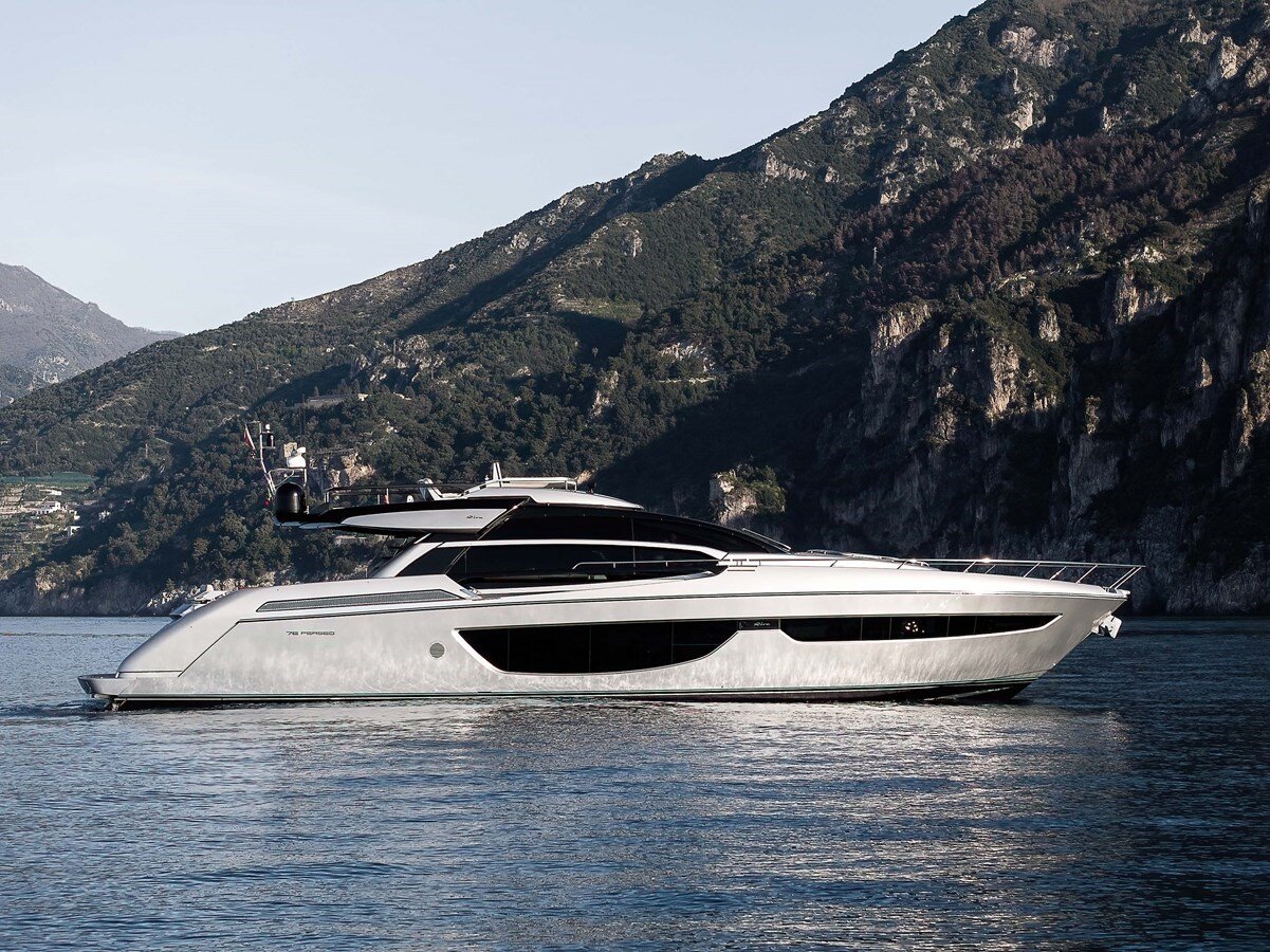 2016-riva-77-6-ffe4ee