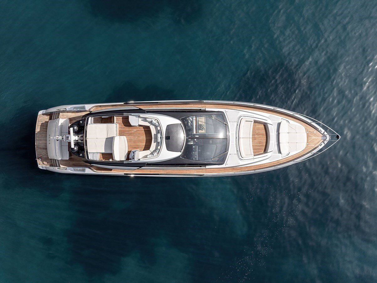 2016-riva-77-6-ffe4ee