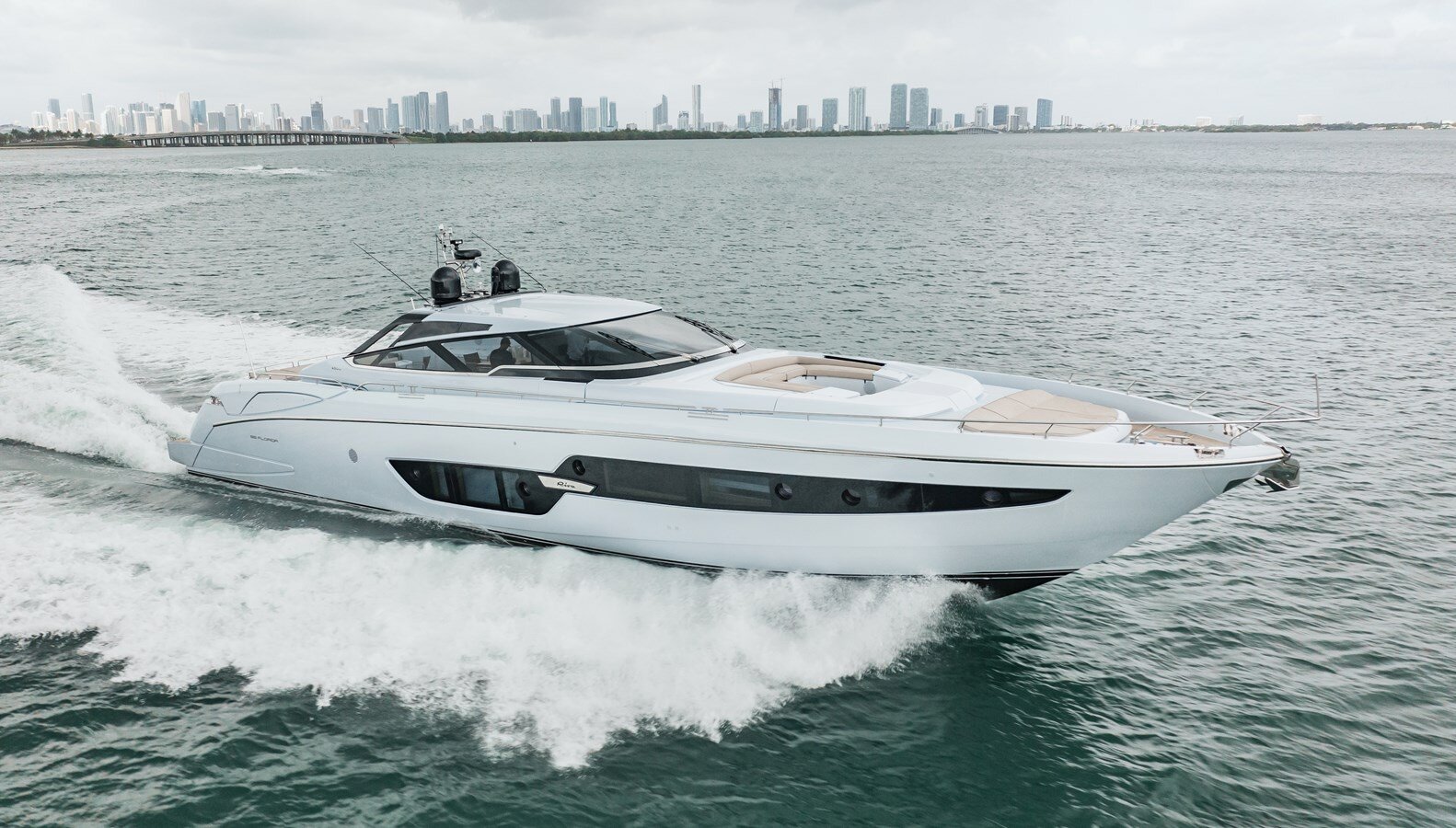 2016-riva-88-d3a6e4