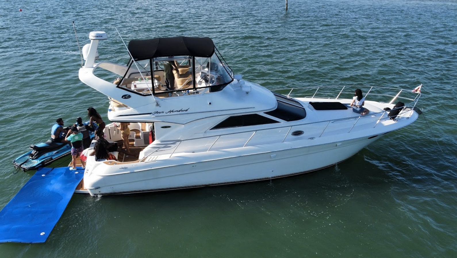 2016 SEA RAY 44'