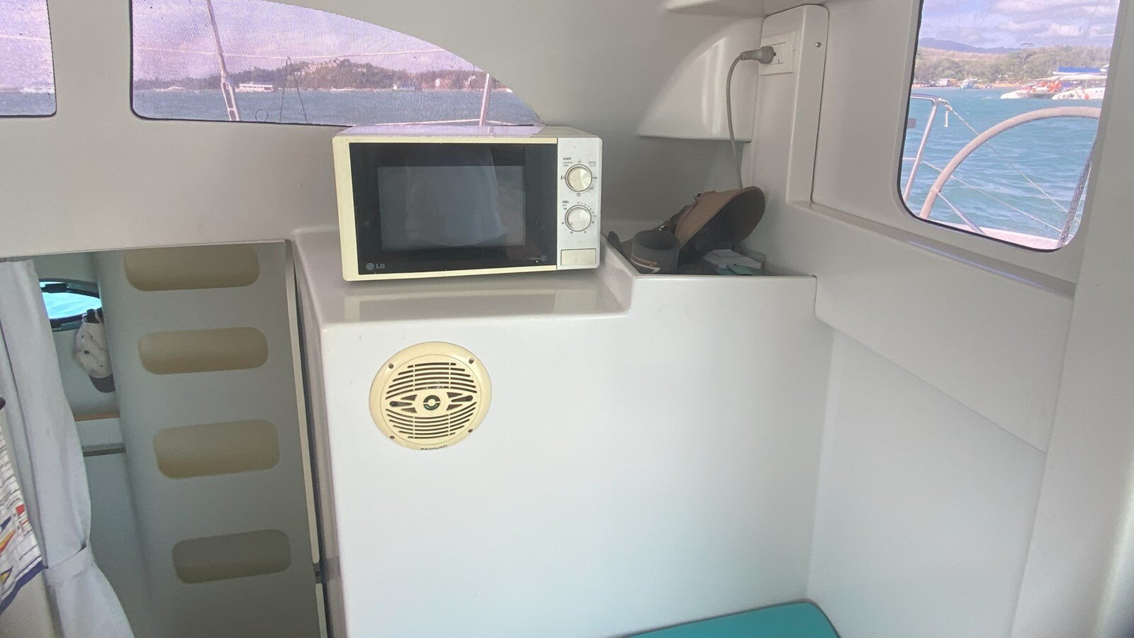 2016-stealth-42-8-e5cb30