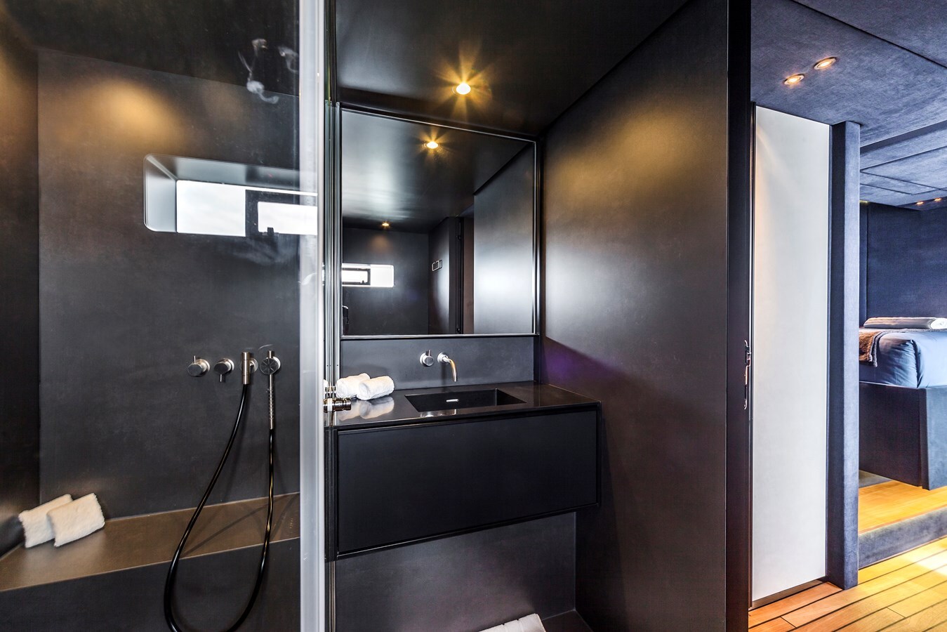 2016 SUNREEF YACHTS 69'