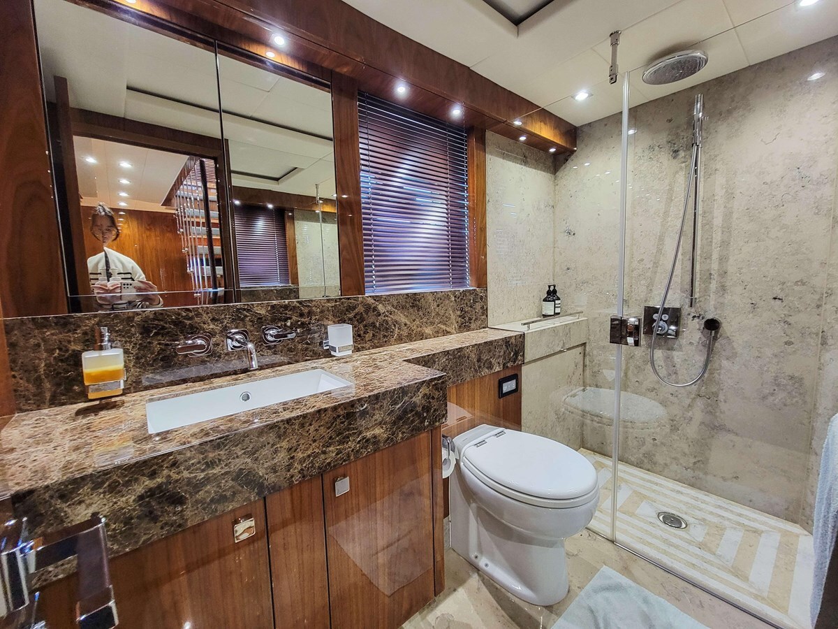 2016-sunseeker-86-4-ce2de2