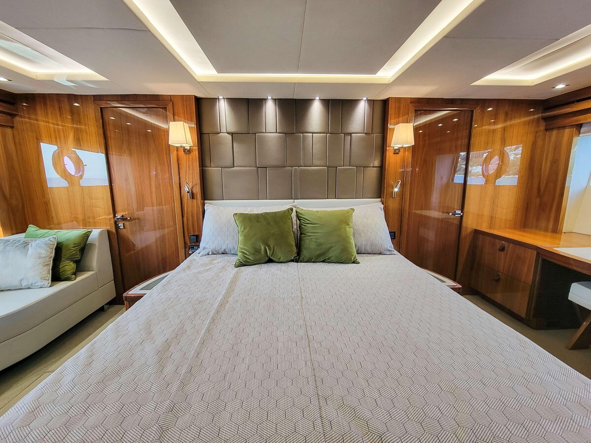 2016-sunseeker-86-4-ce2de2