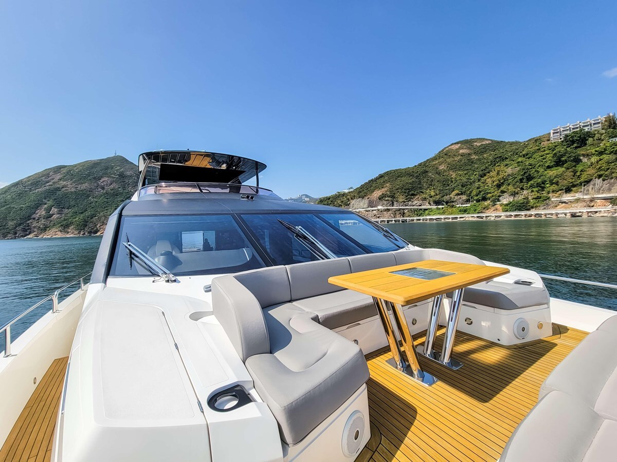 2016-sunseeker-86-4-ce2de2