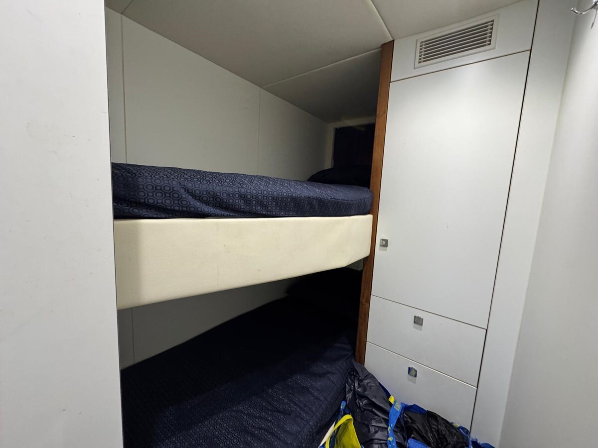 2016-sunseeker-86-4-ce2de2