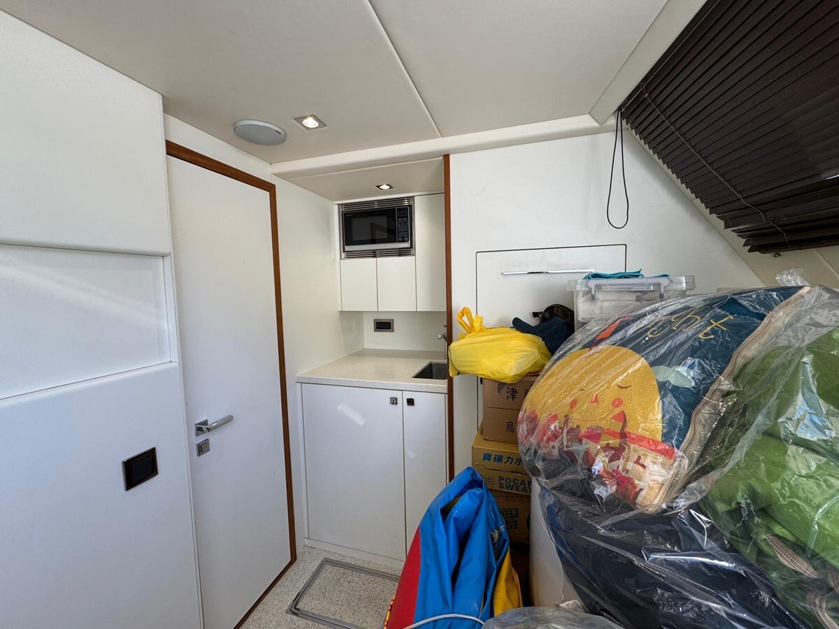 2016-sunseeker-86-4-ce2de2