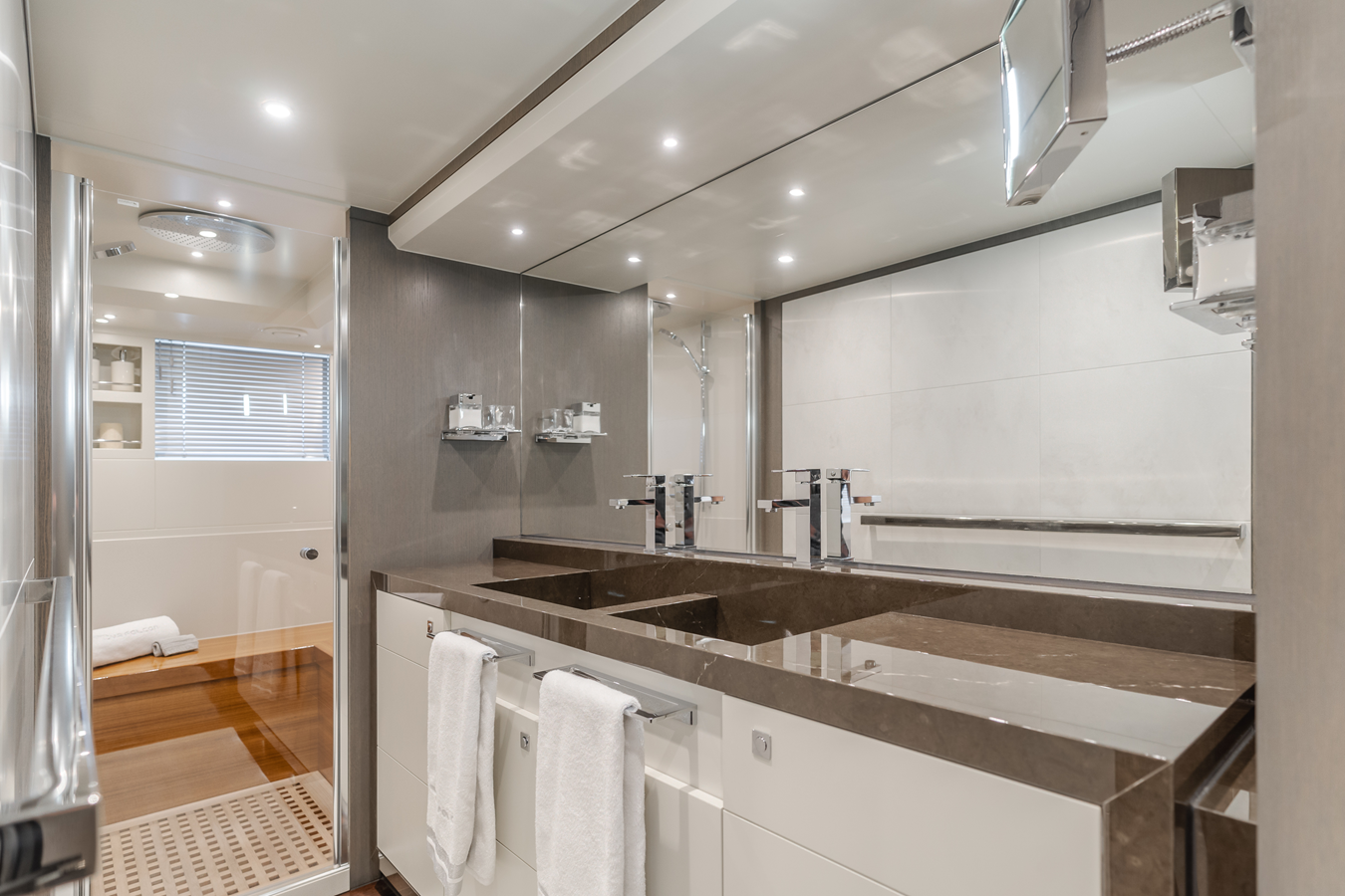 2016-van-der-valk-76-9df459