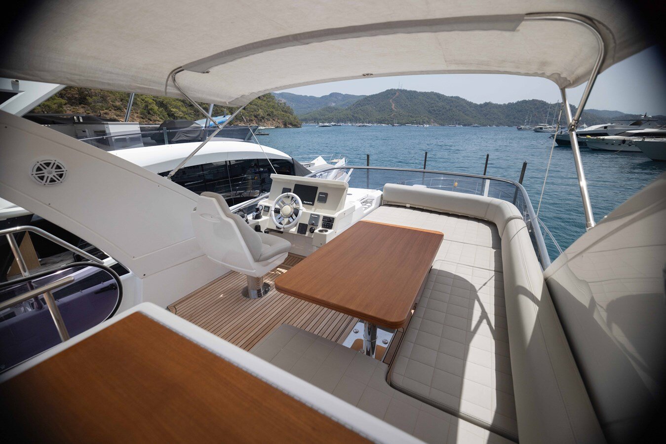 2017-azimut-yachts-53-5-1ac471