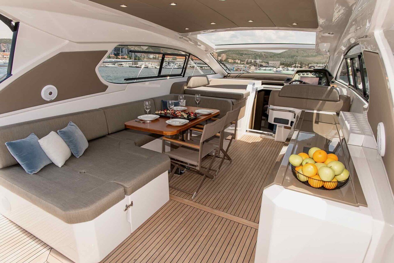 2017 AZIMUT YACHTS 53' 6