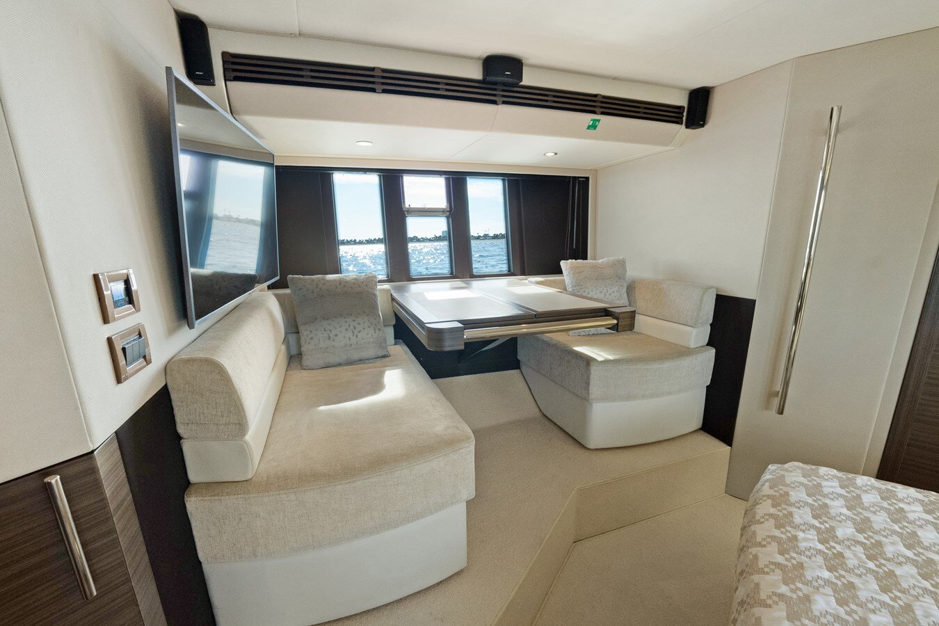 2017-azimut-yachts-60-d77971