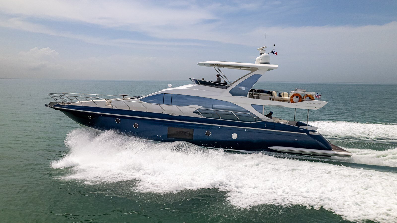 2017-azimut-yachts-66-f8b43f